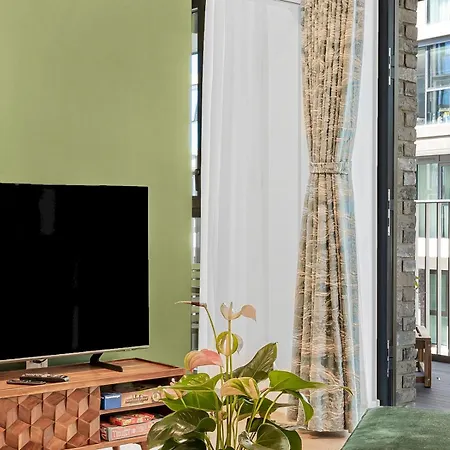 Stylish Flat In East London Ideal Urban Retreat Pass The Keys